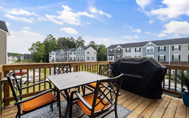 Clean deck and patio at a suburban home
